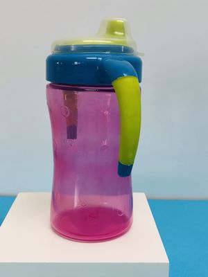 9 meses 7 taza libre fácil de Sippy del bebé del apretón BPA de la onza 260ml